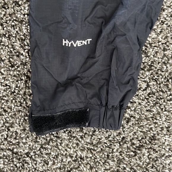 Northface jacket woman’s size large, black and white - Picture 4 of 8